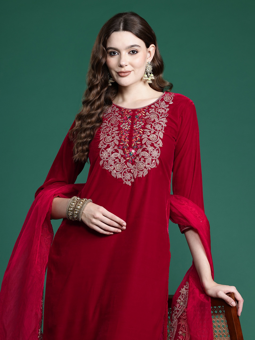 

Indo Era Ethnic Motifs Embroidered Velvet Kurta with Trousers & With Dupatta, Red