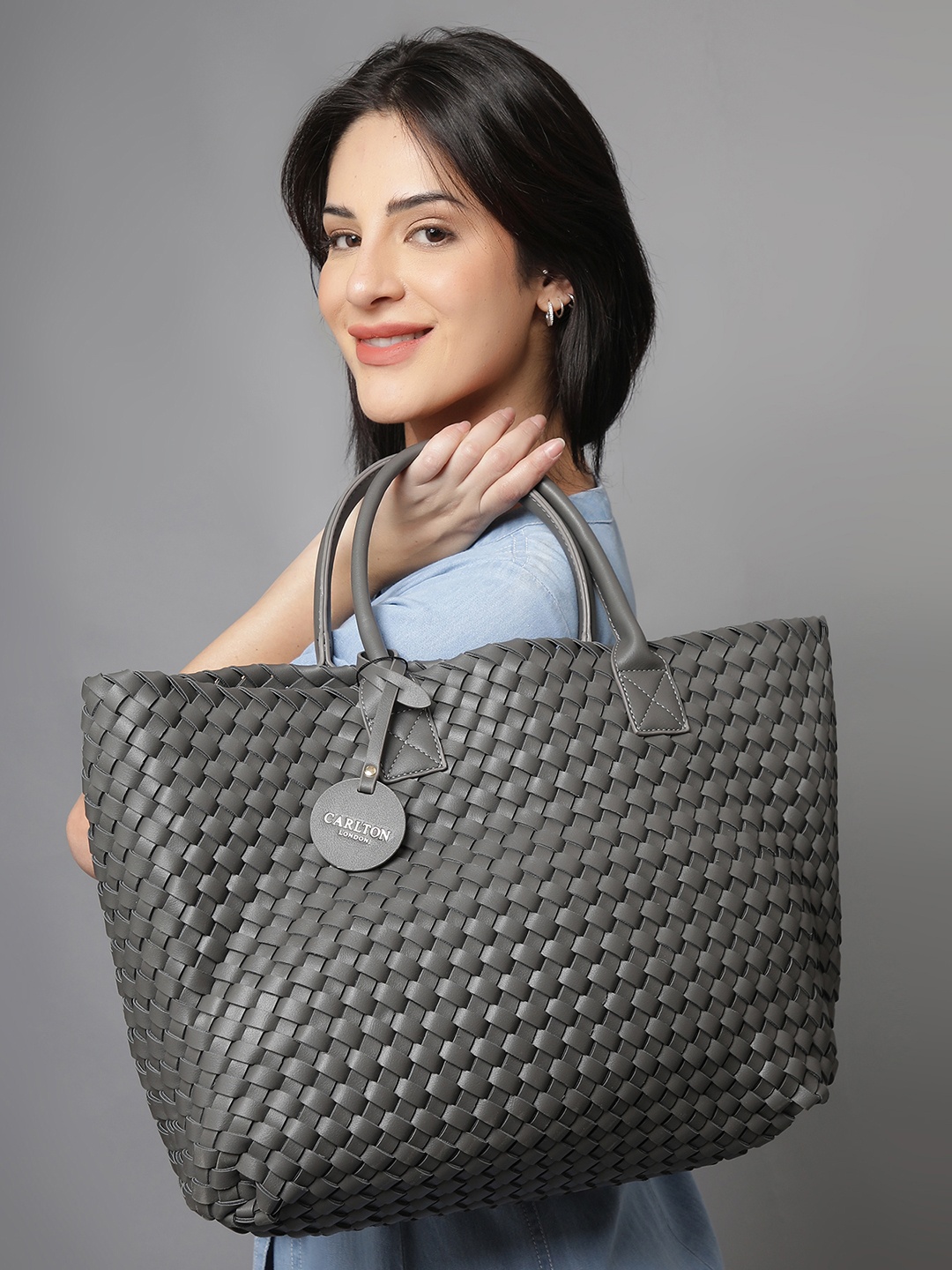 

Carlton London Women Textured Swagger Tote Bag, Grey