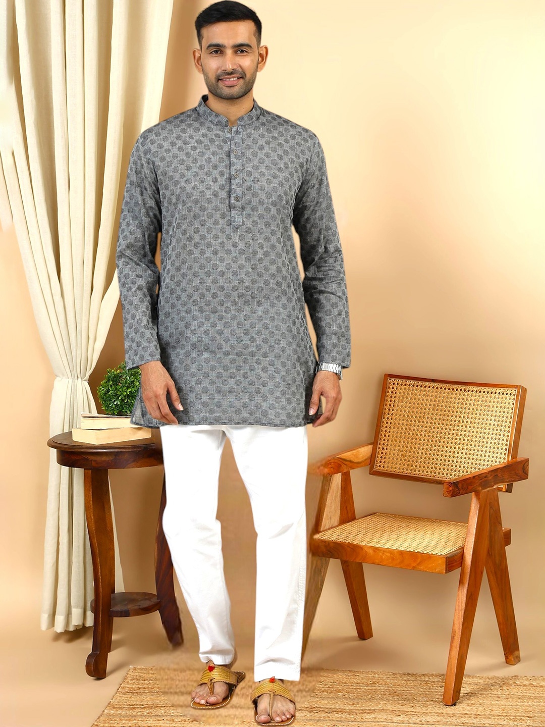 

TATTVA Woven Design Mandarin Collar Thread Work Cotton Straight Kurta, Grey