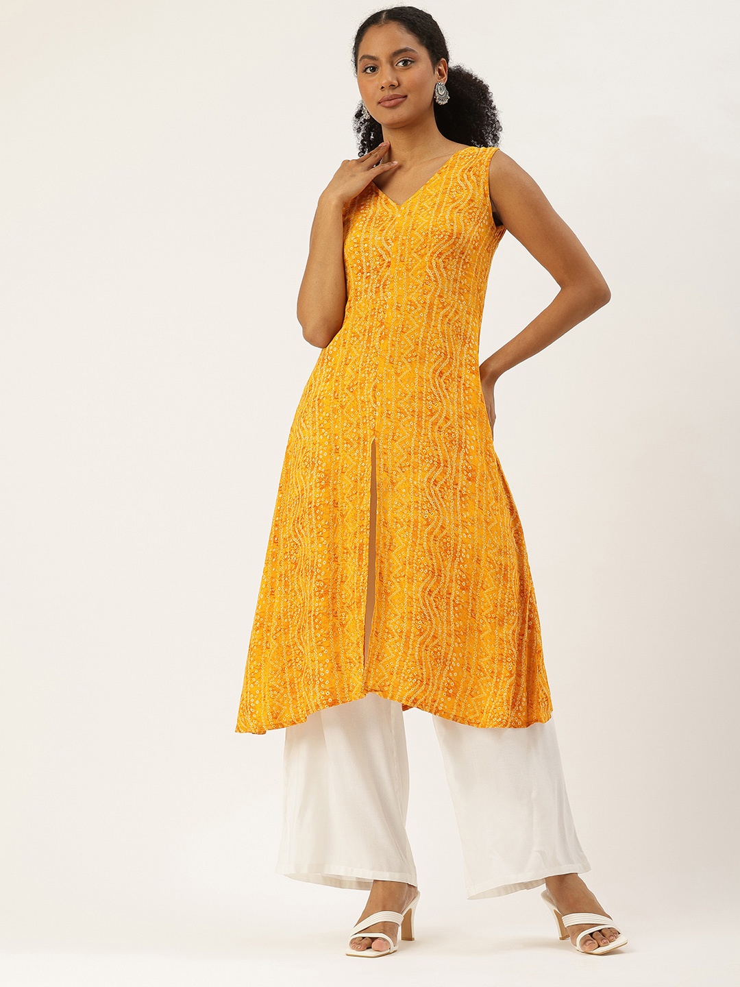 

Ethnovog Bandhani Printed Kurta, Yellow