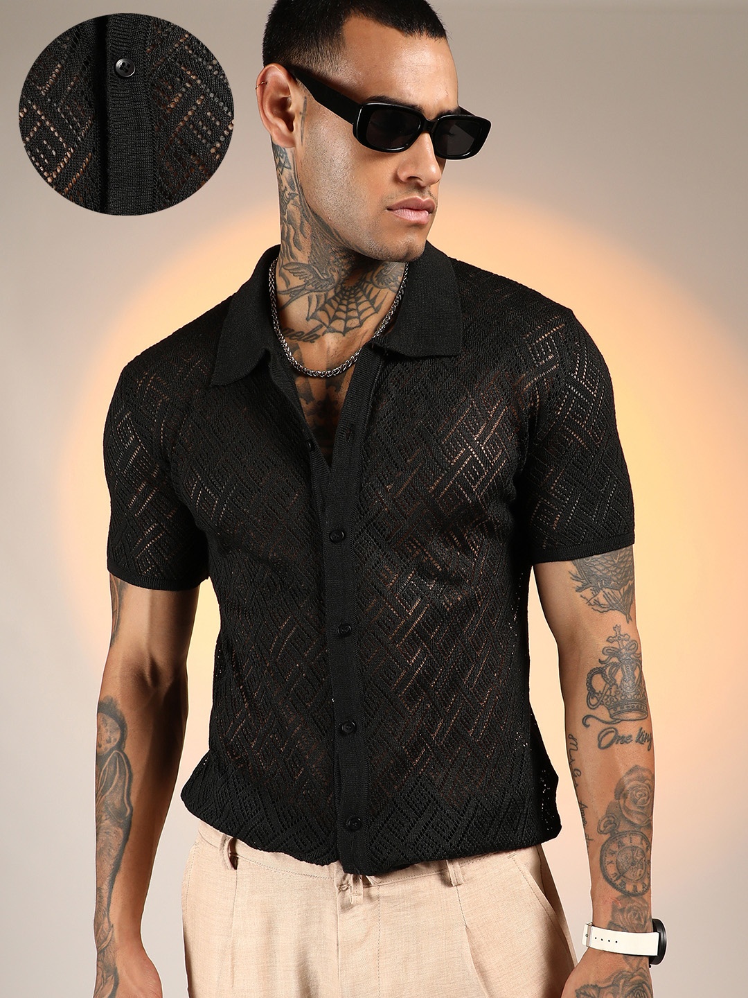 

Campus Sutra Men Comfort Spread Collar Textured Cotton Casual Shirt, Black