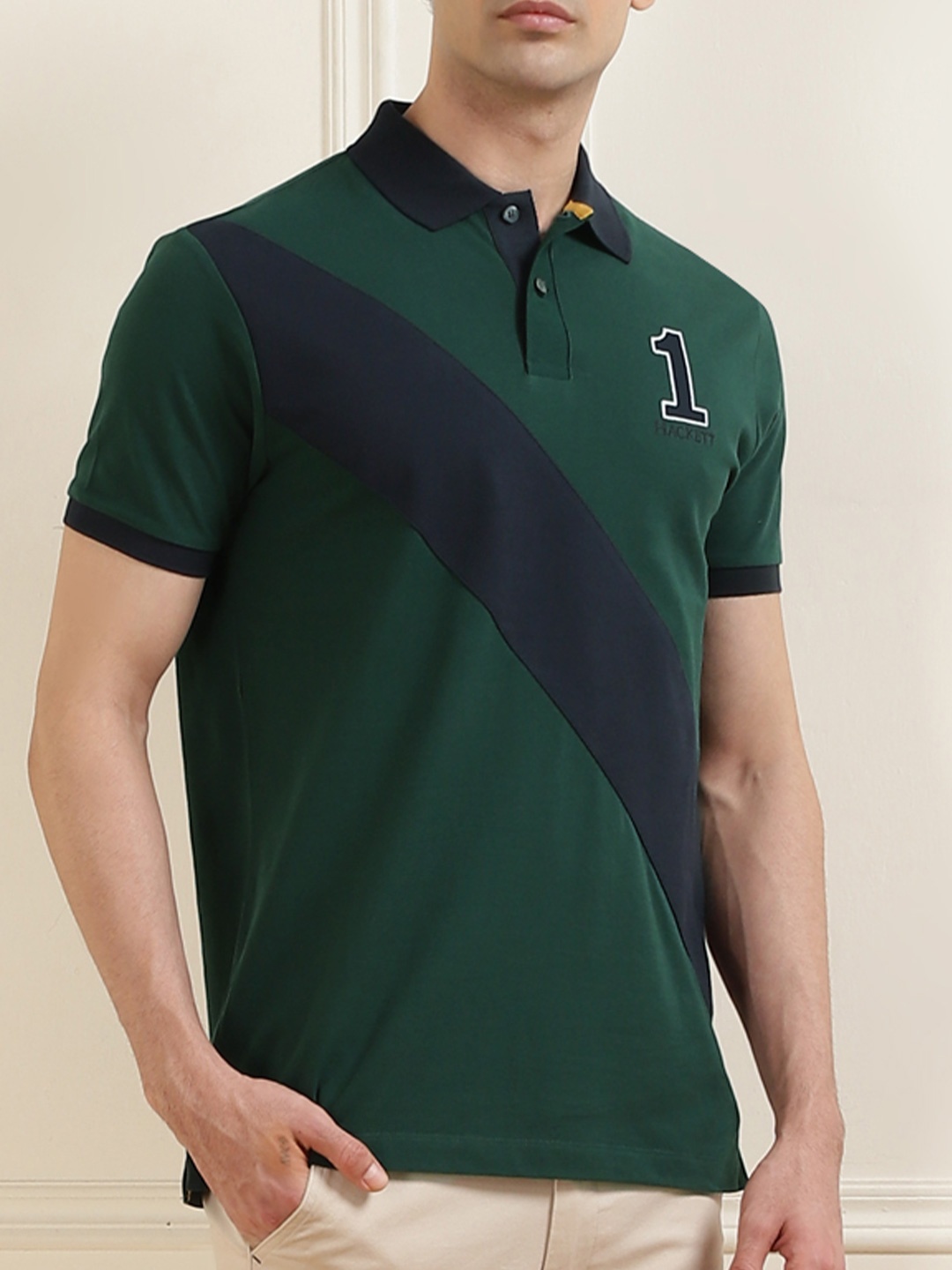 

HACKETT LONDON Men Colourblocked Polo Collar Applique T-shirt, Green