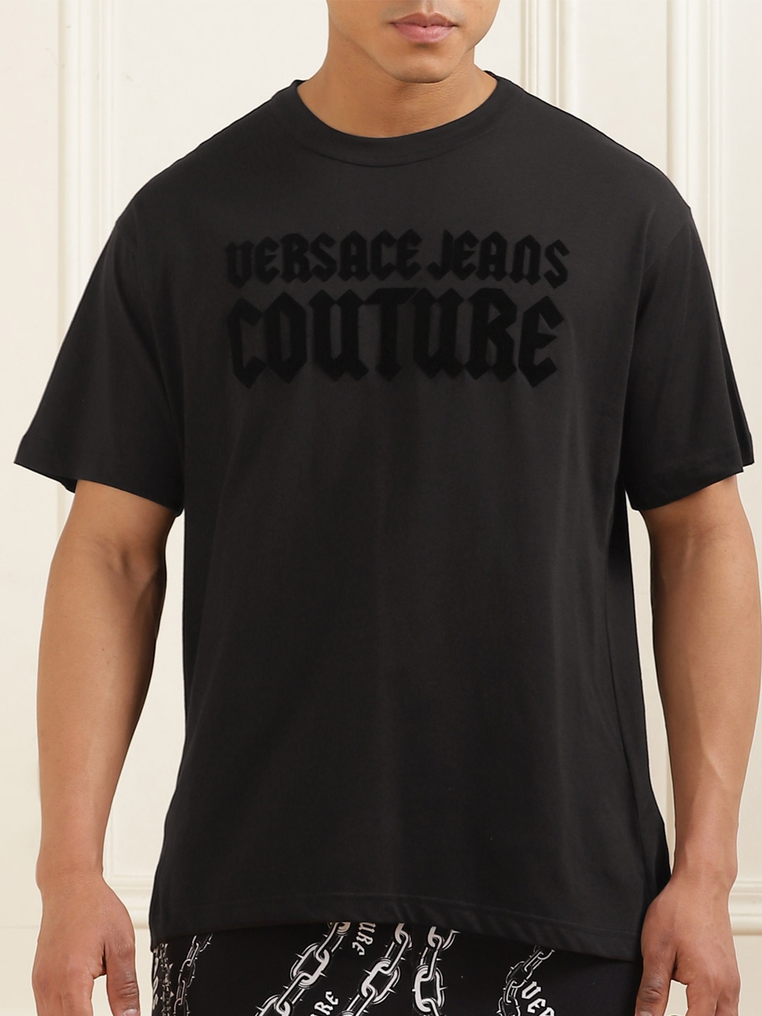 

Versace Jeans Couture Men Printed Pockets T-shirt, Black