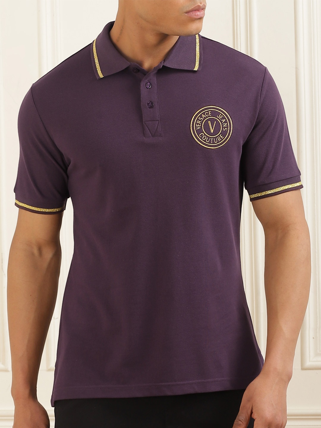 

Versace Jeans Couture Men Polo Collar Applique T-shirt, Maroon