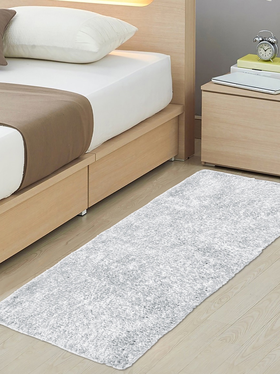 

FABINALIV Anti-Skid Large Size Bedside Runner, Silver