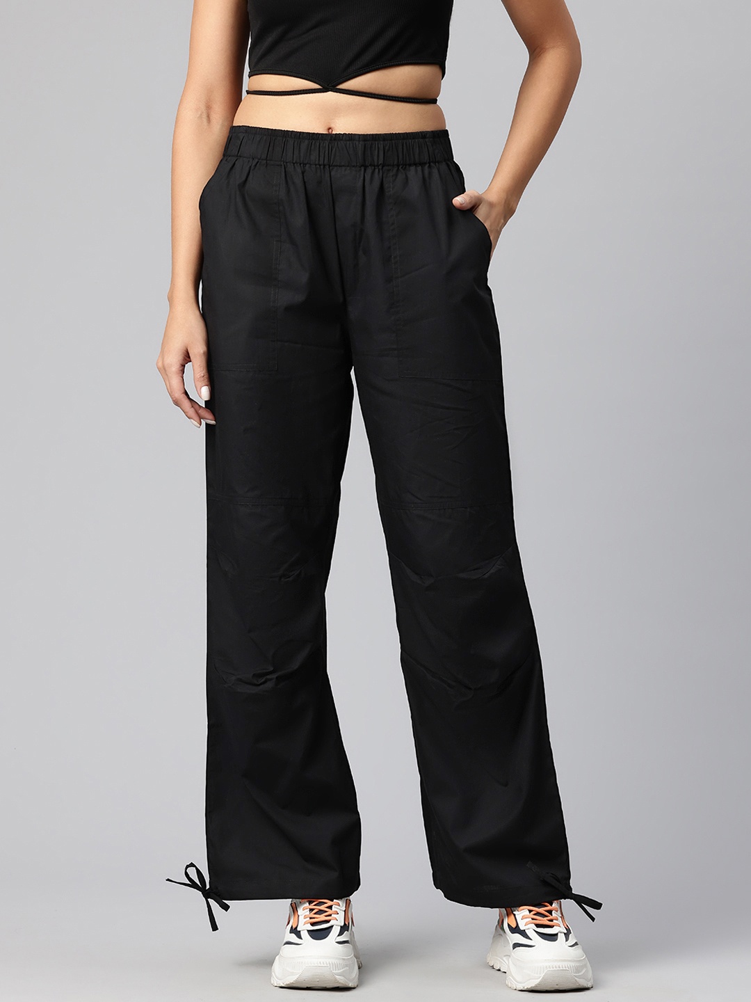 

Popnetic Women Loose Fit High-Rise Cargos Trousers, Black