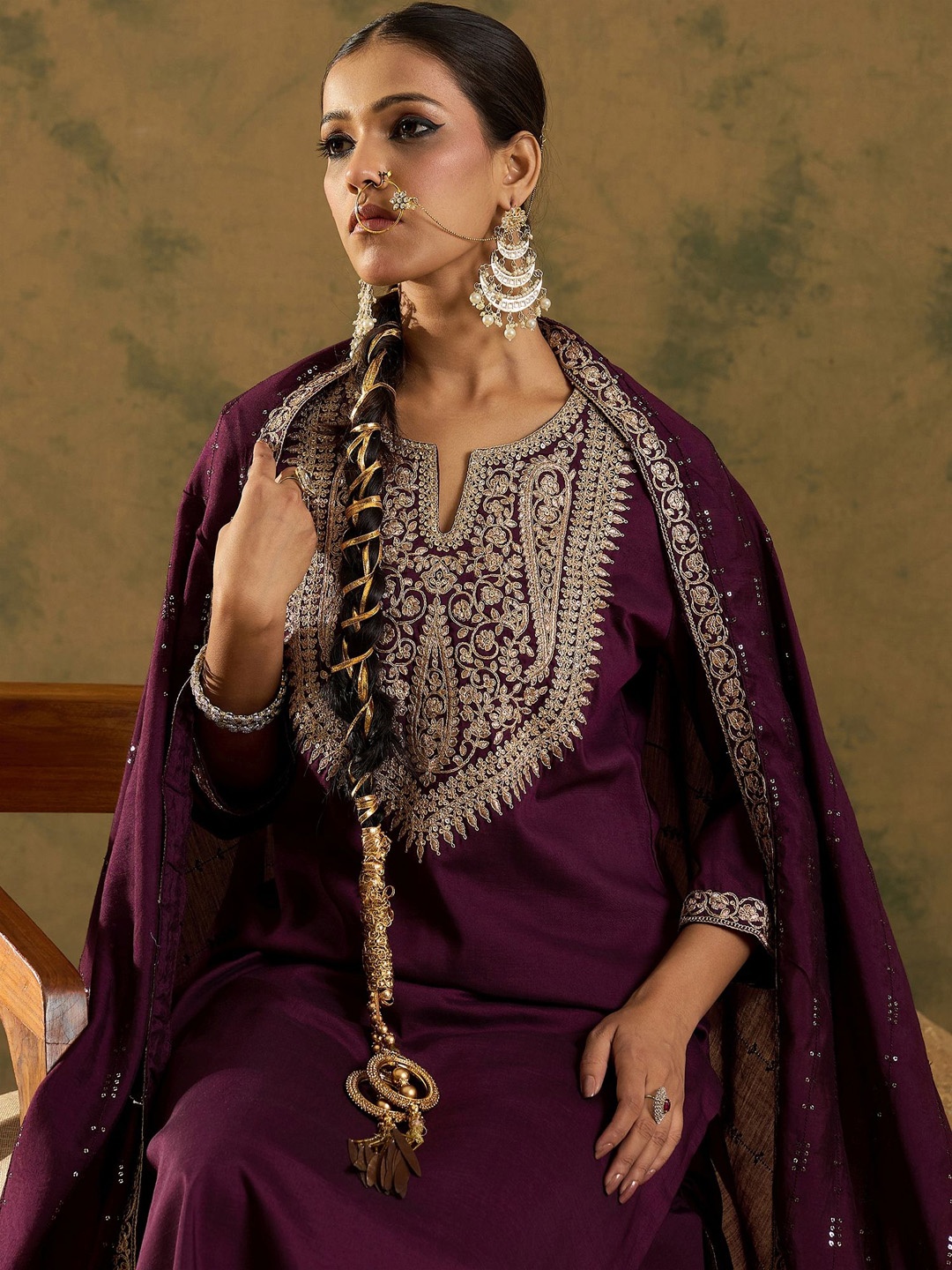 

Indo Era Women Paisley Embroidered Regular Kurta with Trousers & With Dupatta, Burgundy