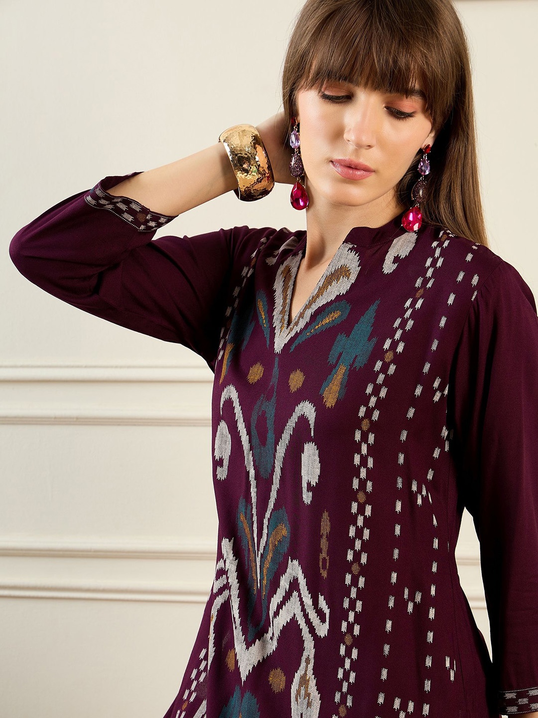 

Indo Era Women Ethnic Motifs Printed Kurta, Burgundy