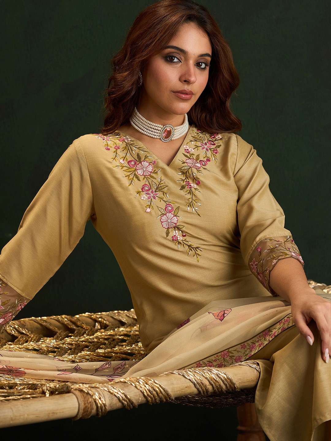 

Indo Era Women Floral Embroidered Regular Thread Work Kurta with Trousers & With Dupatta, Beige