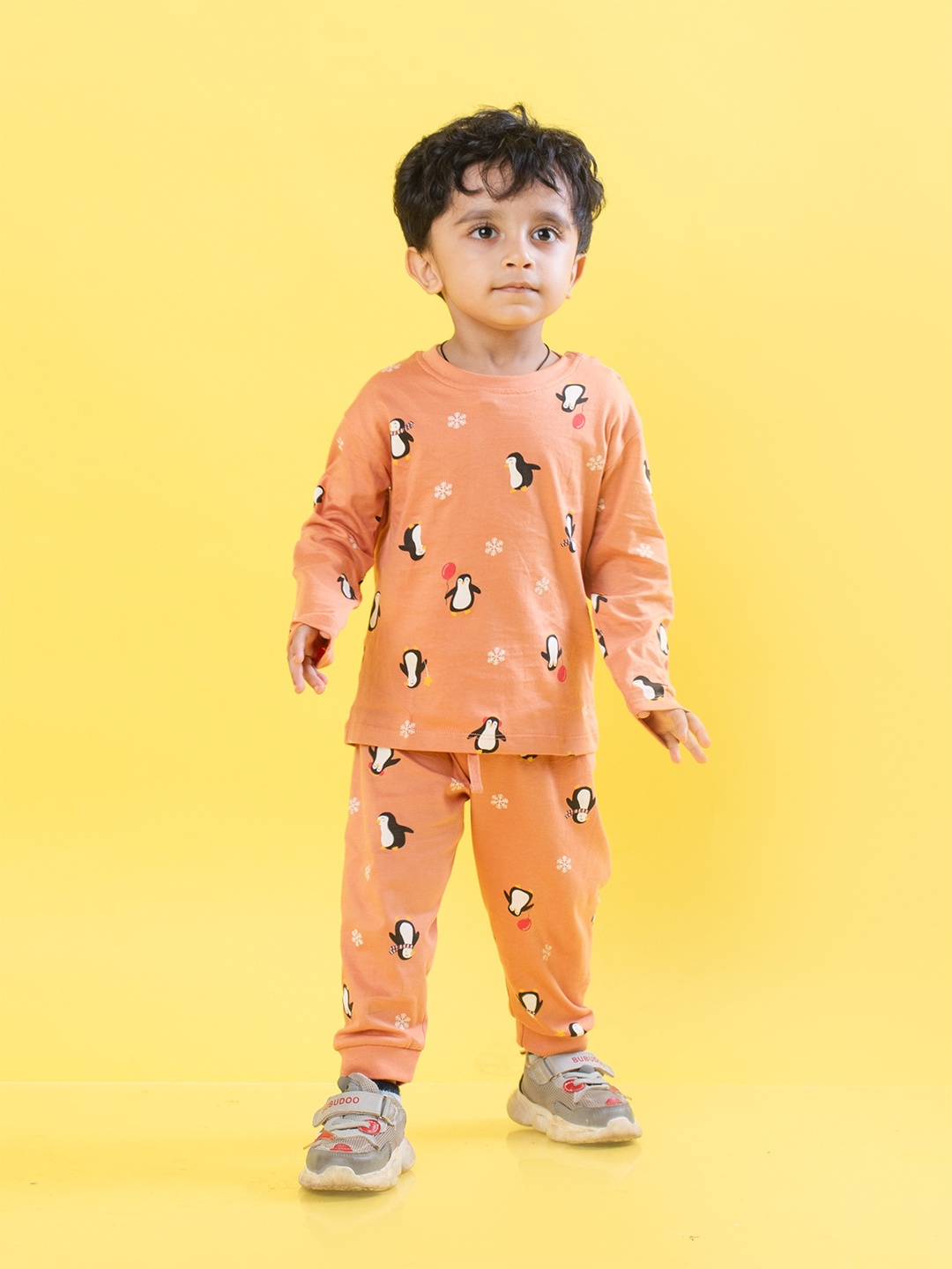 

Orange Sugar Unisex Kids Printed Pure Cotton T-shirt with Pyjamas, Brown