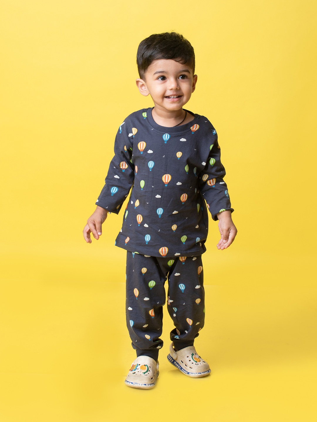 

Orange Sugar Unisex Kids Printed Pure Cotton T-shirt with Pyjamas, Navy blue