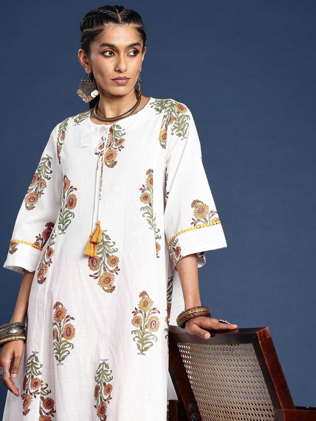 

Taavi Sanganeri Pure Cotton Floral Printed Kurta Set, White