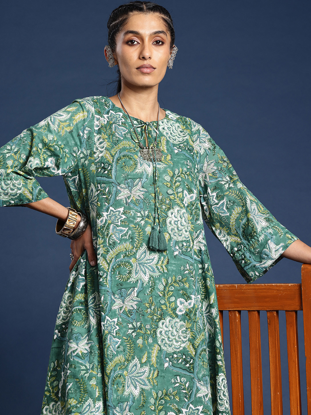 

Taavi Sanganeri Floral Printed Flared Pure Cotton Kurta with Palazzos, Green
