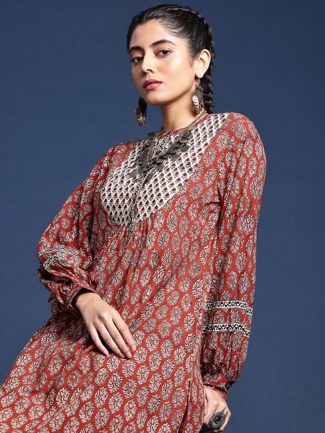 

Taavi Pure Cotton Ethnic Motifs Printed Bagru Kurta, Rust