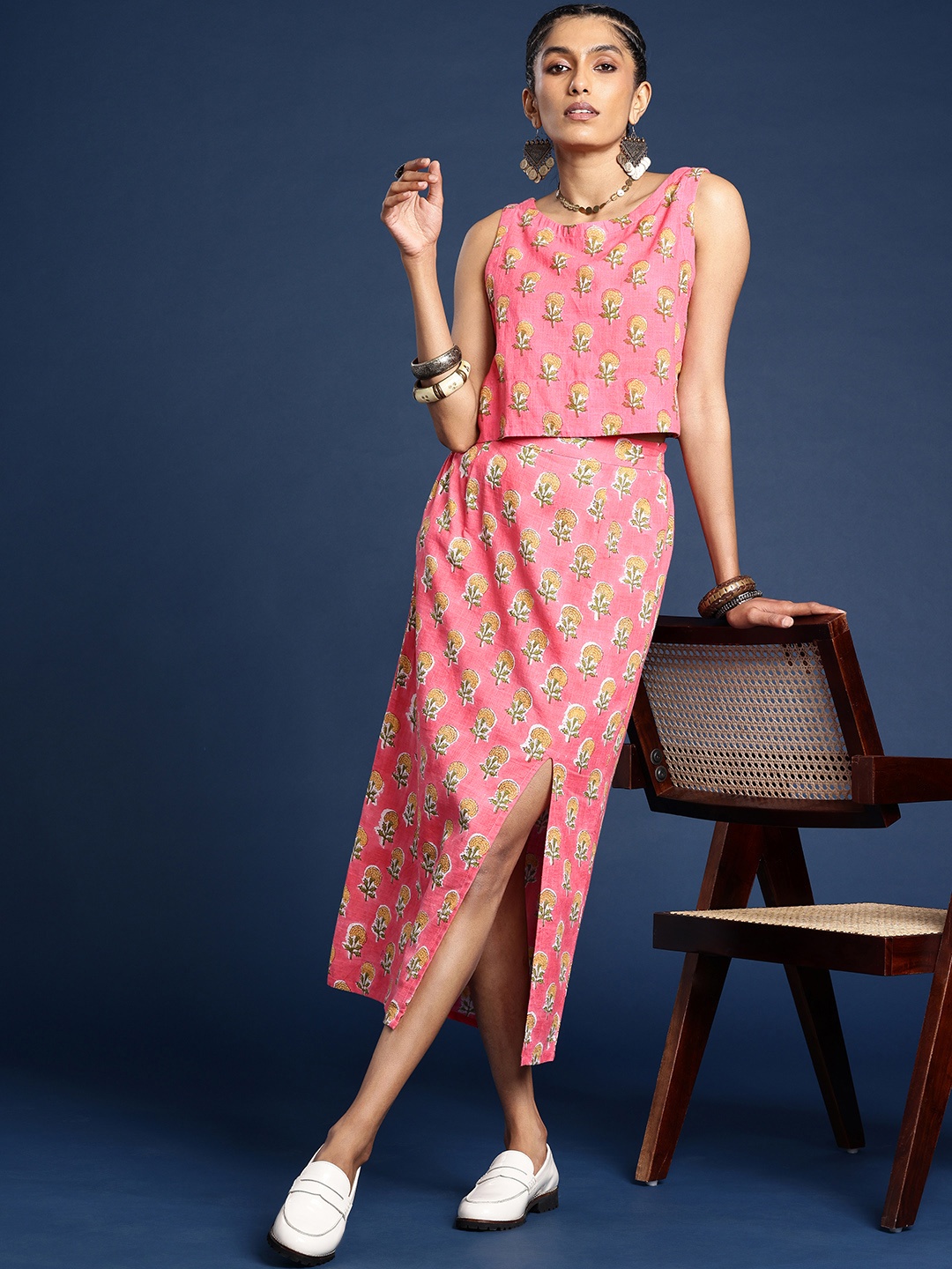 

Taavi Sanganeri Floral Printed Top With Front Slit Midi Skirt Co-Ords, Pink