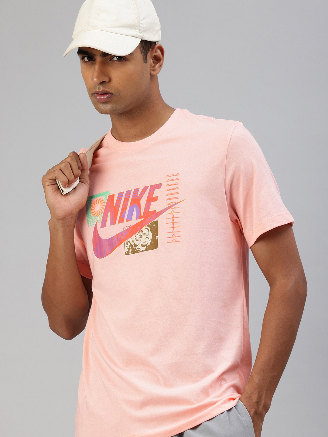 

Nike Men Sportswear T-Shirt, Pink