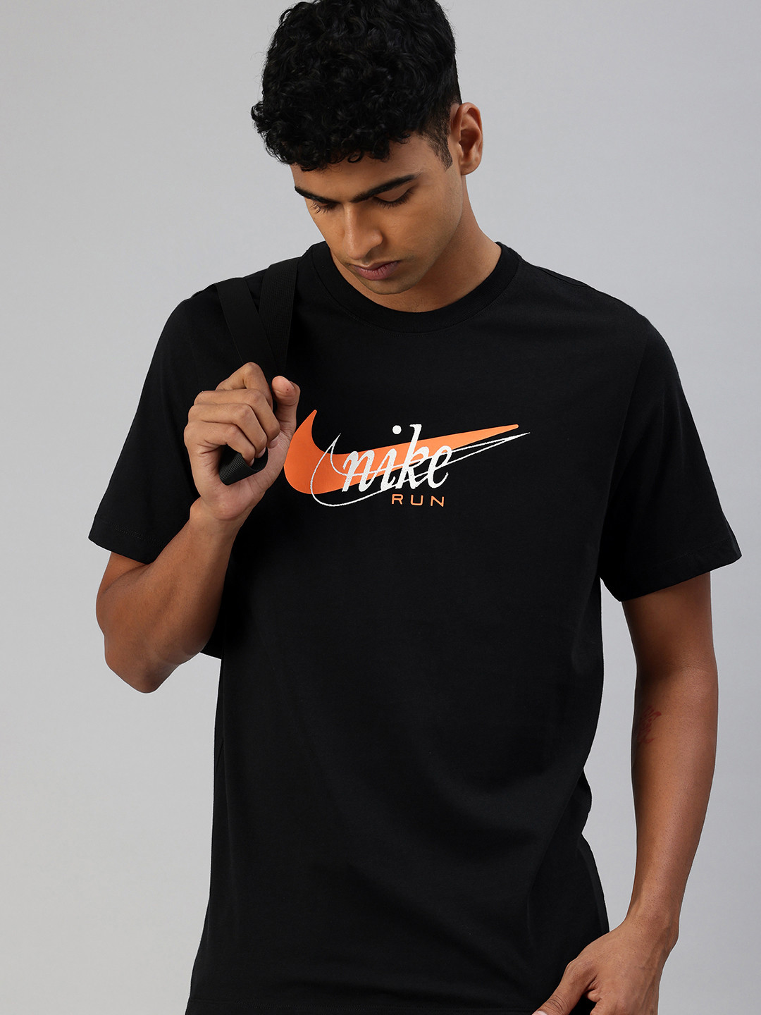 

Nike Men Sportswear T-Shirt, Black