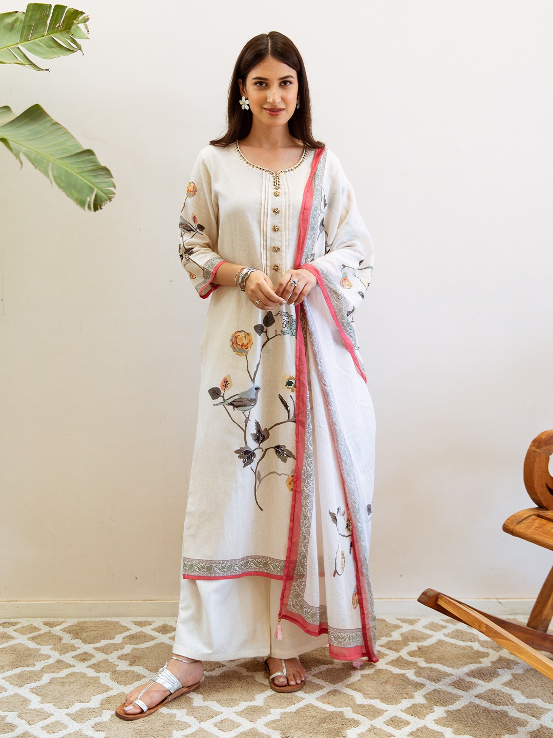 

Ishin Women Floral Printed Regular Linen Kurta with Palazzos & With Dupatta, Cream