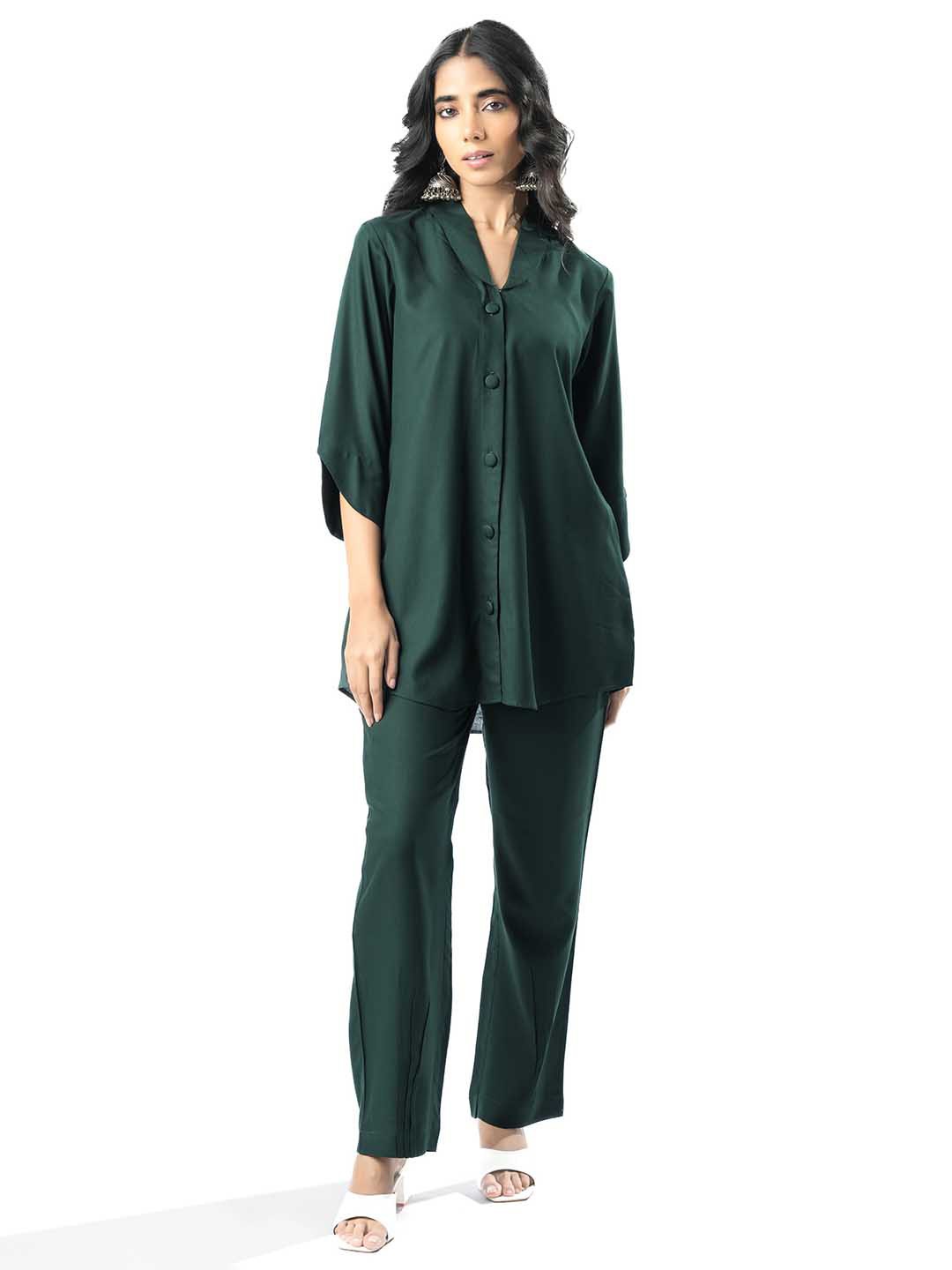 

GULABOSITABO Women Shawl Collar Solid Co-ords, Green