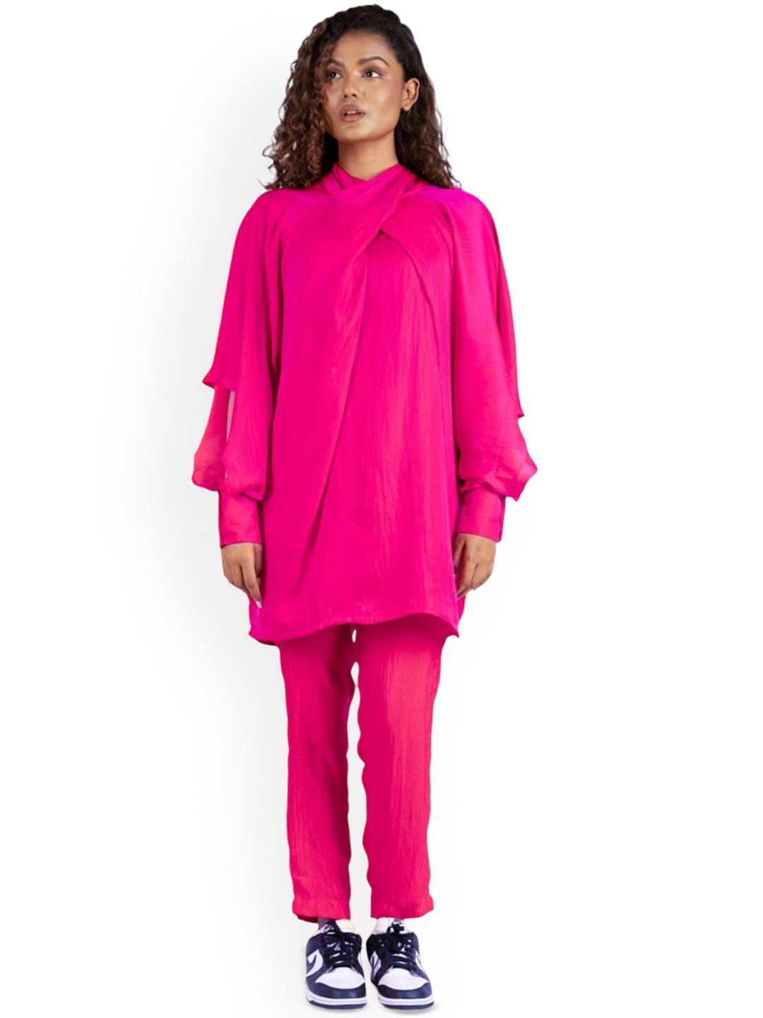 

SIL SILA Long Sleeves Tunic & Trouser, Pink