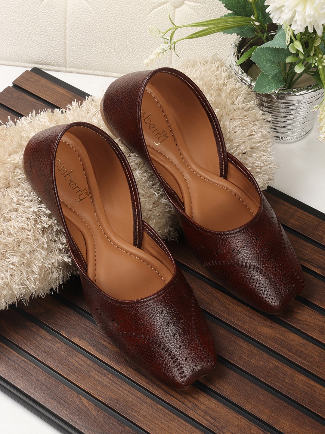

DressBerry Women Ballerinas, Brown