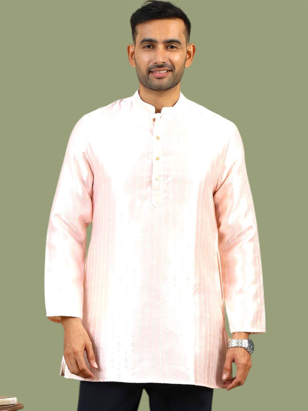 

TATTVA Men Chikankari Kurta, Cream