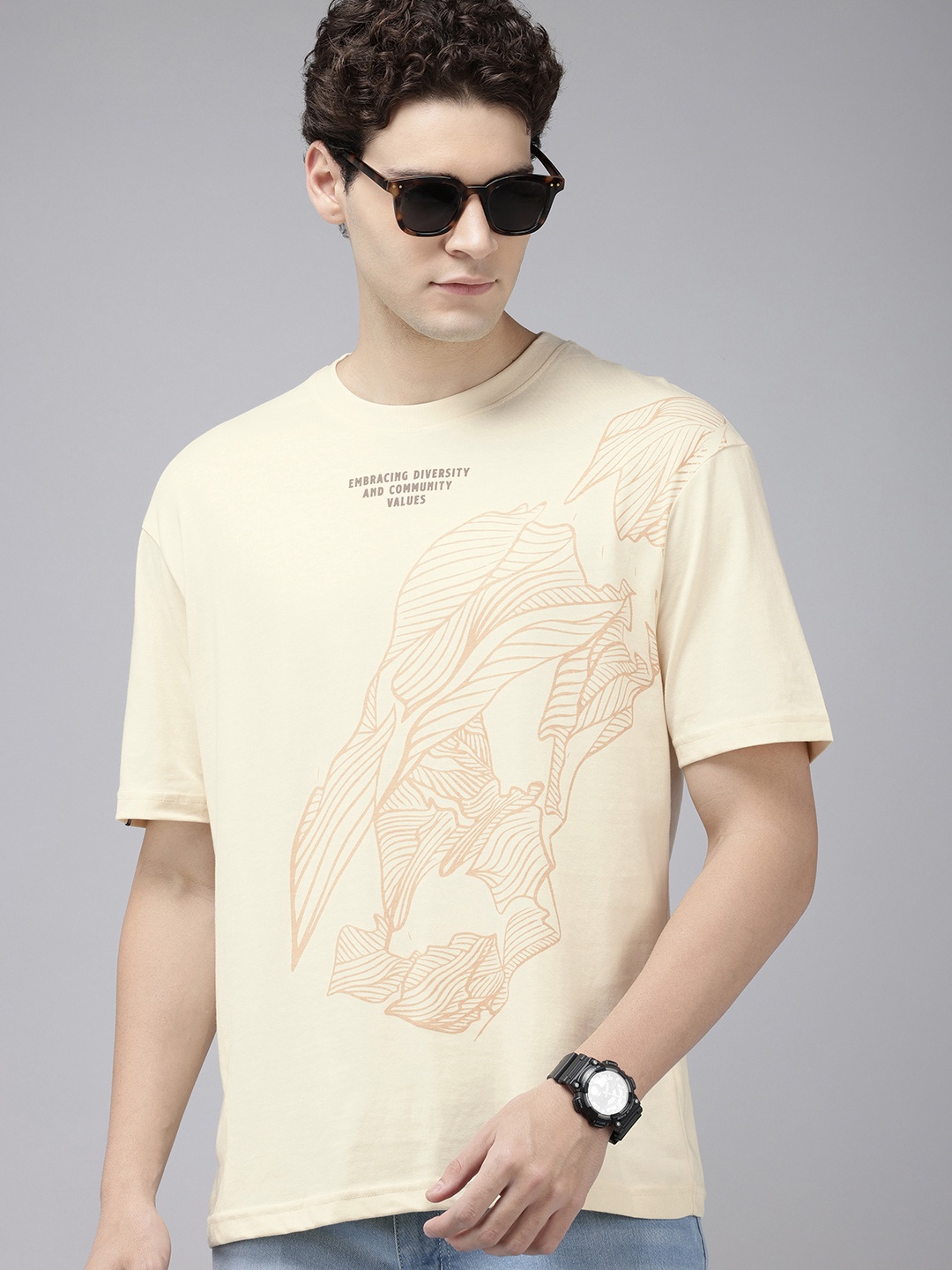 

SPYKAR Graphic Printed Drop-Shoulder Sleeves Oversized T-shirt, Off white