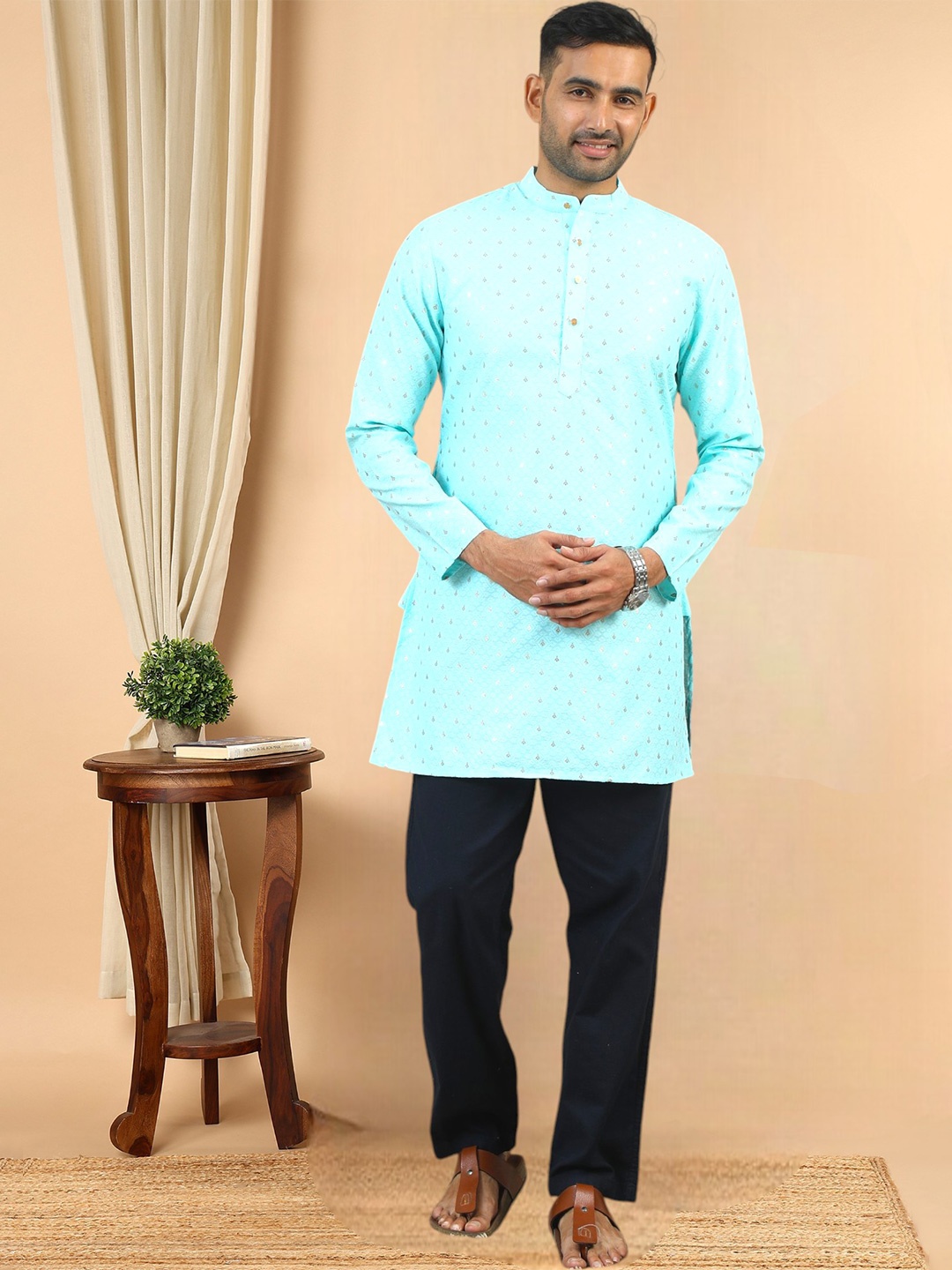 

TATTVA Men Thread Work Kurta, Blue