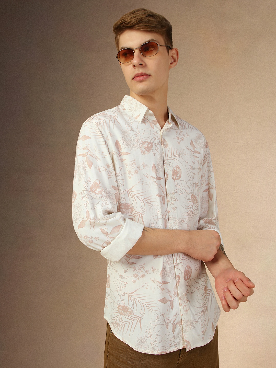 

Dennis Lingo Relaxed Fit Floral Printed Spread Collar Pure Cotton Casual Shirt, White