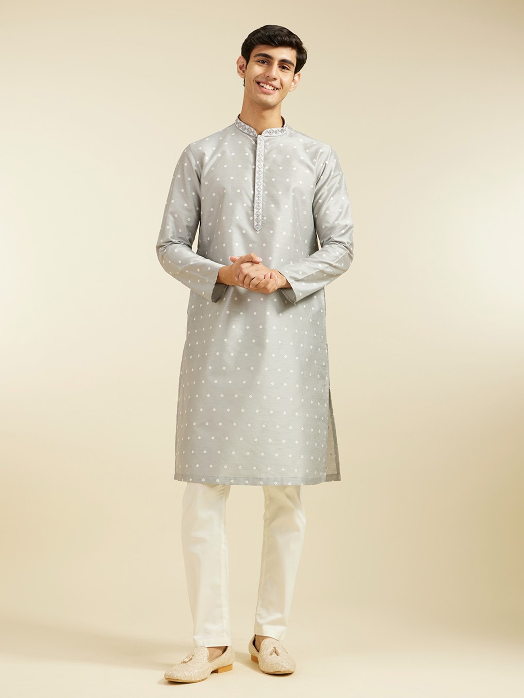 

Diwas by Manyavar Men Art Silk Self Design Kurta, Grey
