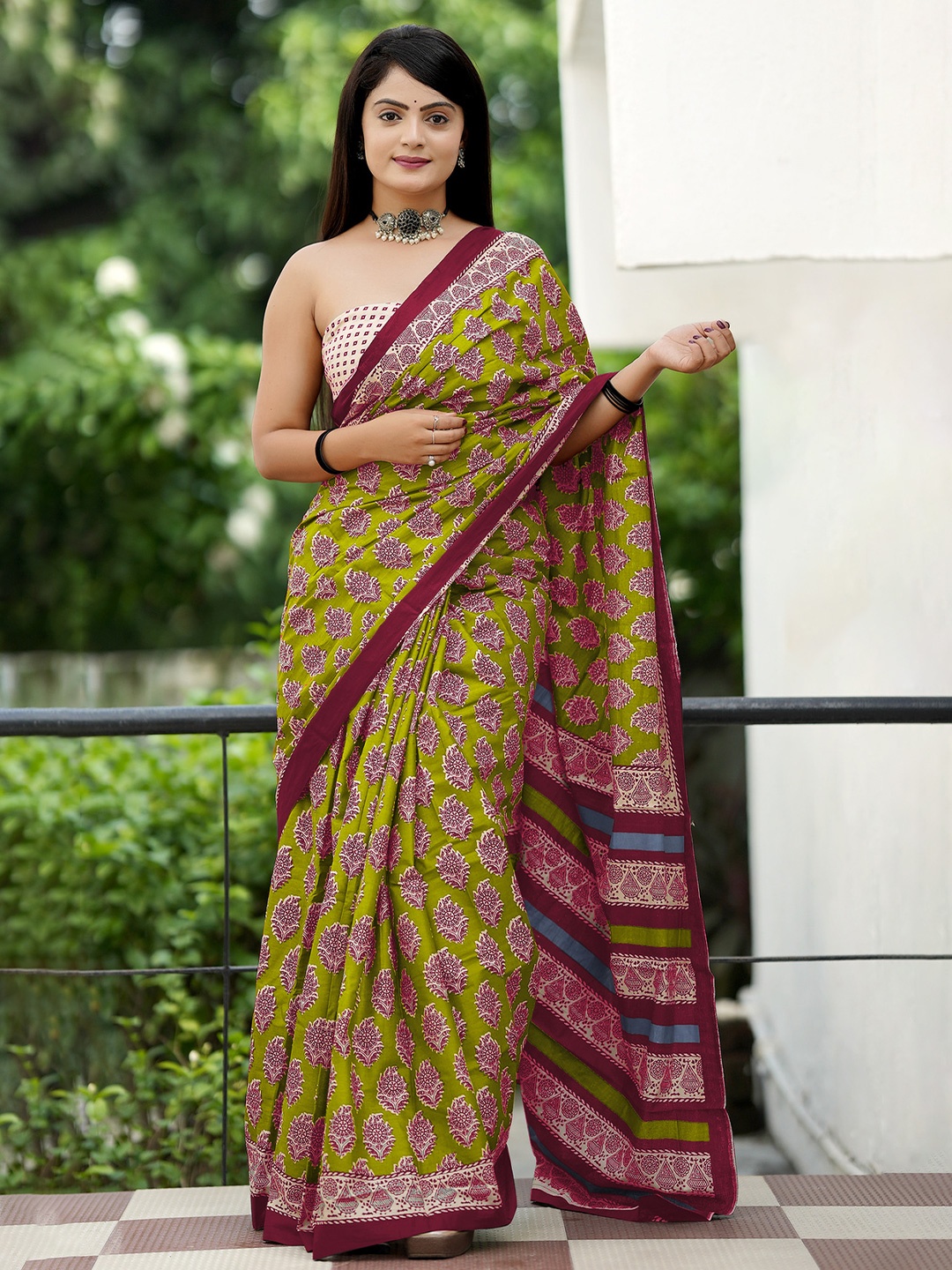 

Anouk Ethnic Motifs Pure Cotton Saree, Olive