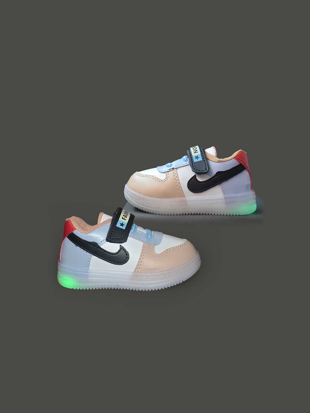 

NEW STEPS Unisex Kids Sneakers, Peach