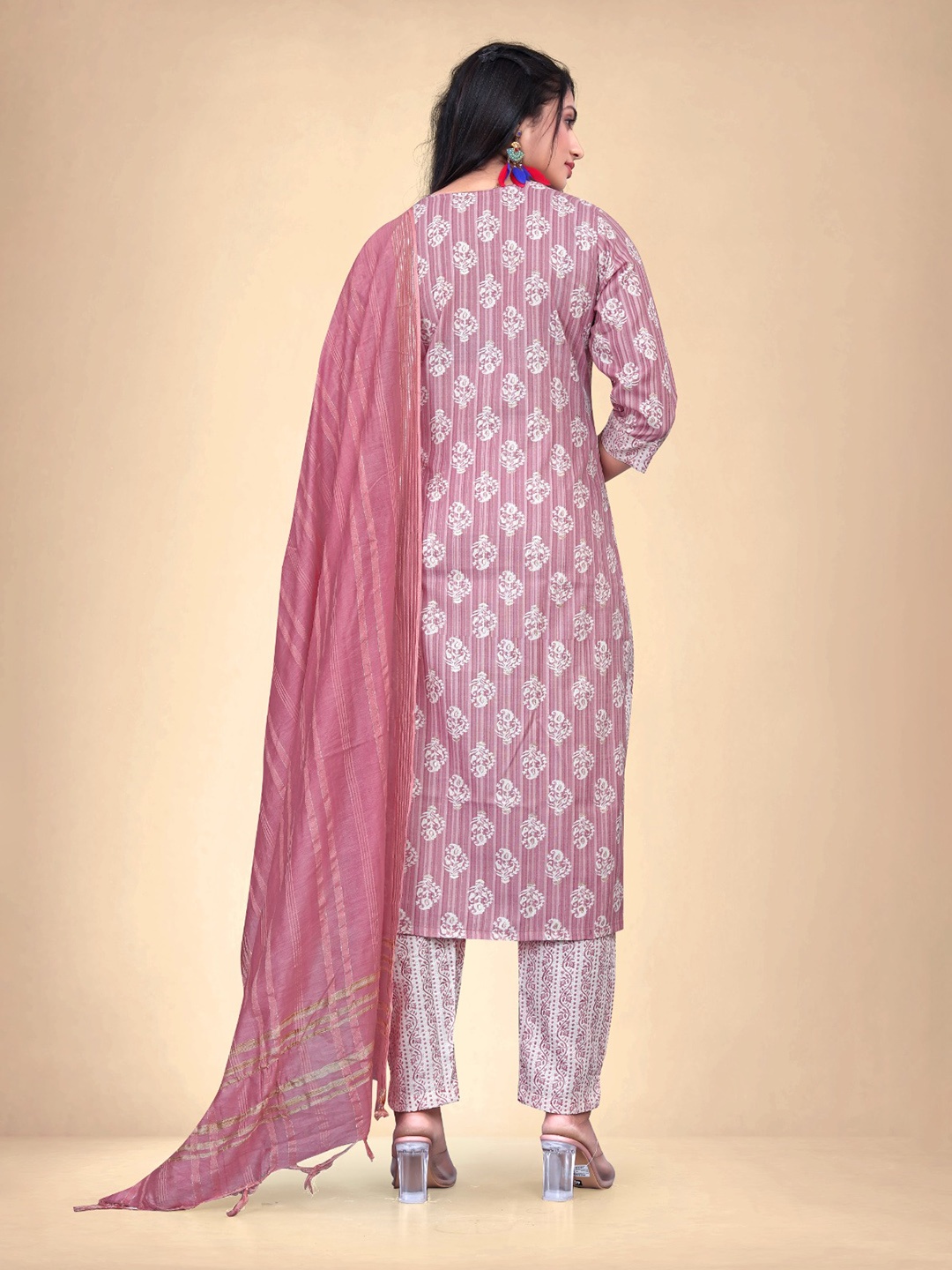 

Abhilasha Women Floral Printed Regular Kurta with Trousers & With Dupatta, Peach
