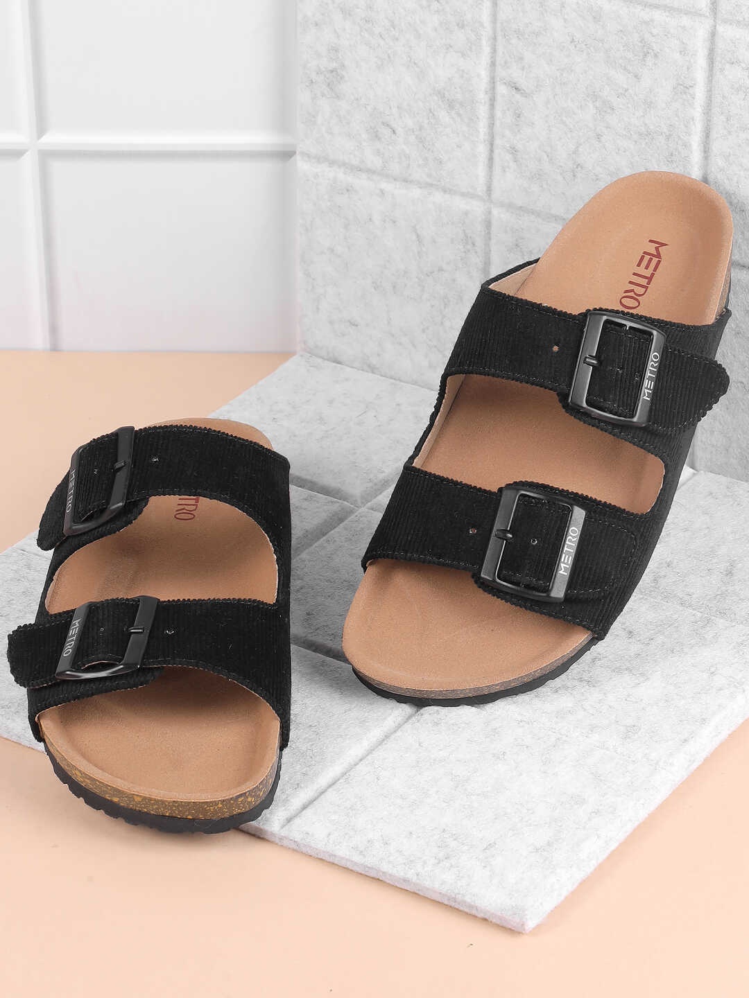

Metro Women Open Toe Flats with Buckles, Black