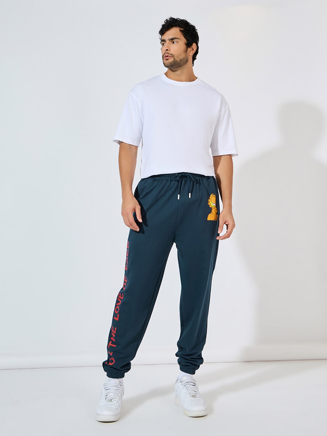 Styli Men Garfield Graphic Printed Pure Cotton Oversized Terry Joggers, Navy blue