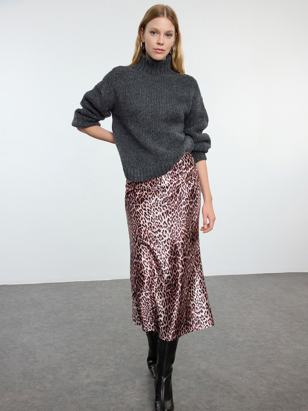 

Trendyol Printed A-Line Midi Skirt, Brown