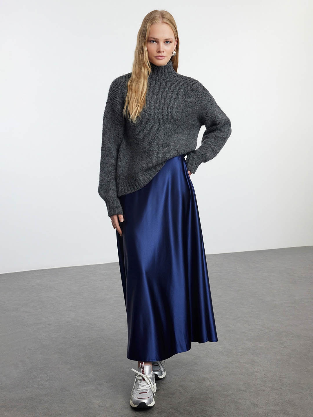 

Trendyol A-line Maxi Skirt, Navy blue
