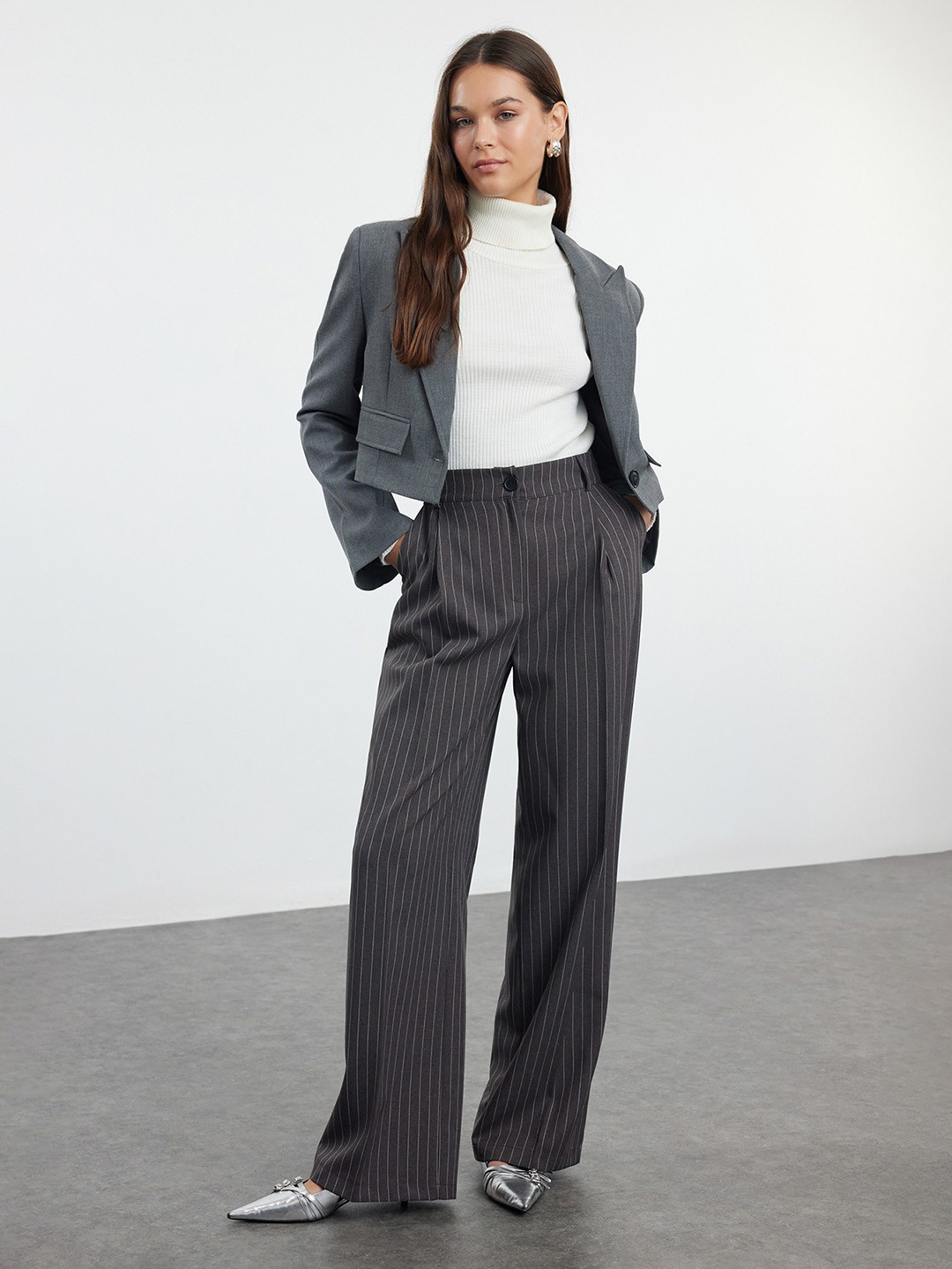 

Trendyol Women Striped Trousers, Na