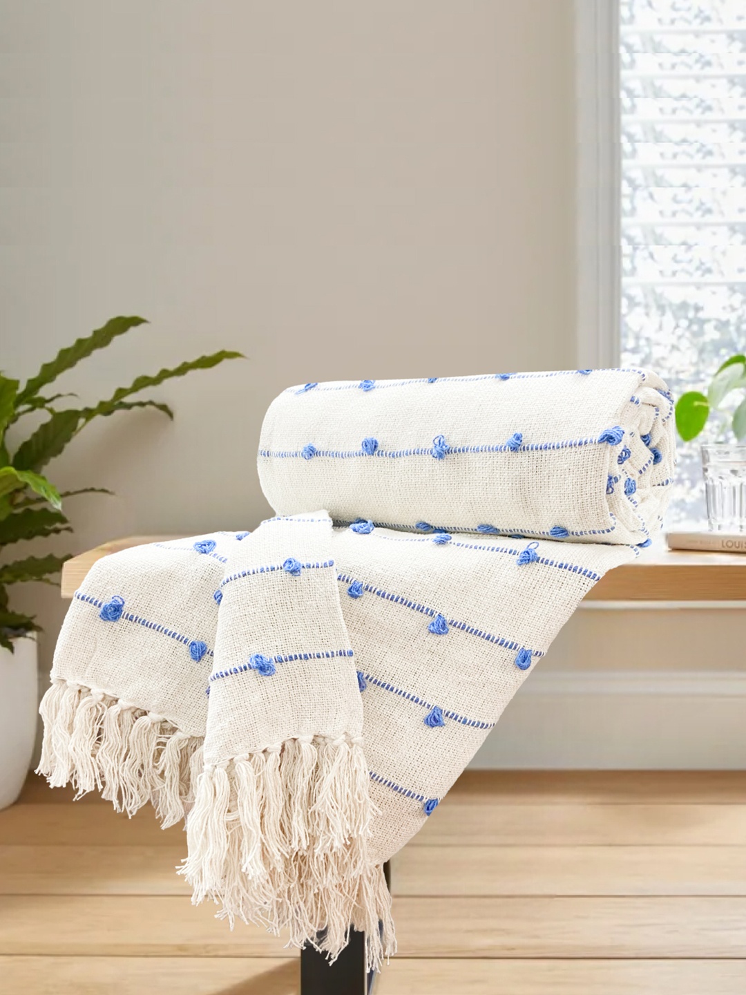 

SAJAVAT Beige & Blue Self-Design Pure Cotton Throw Blanket, Mauve