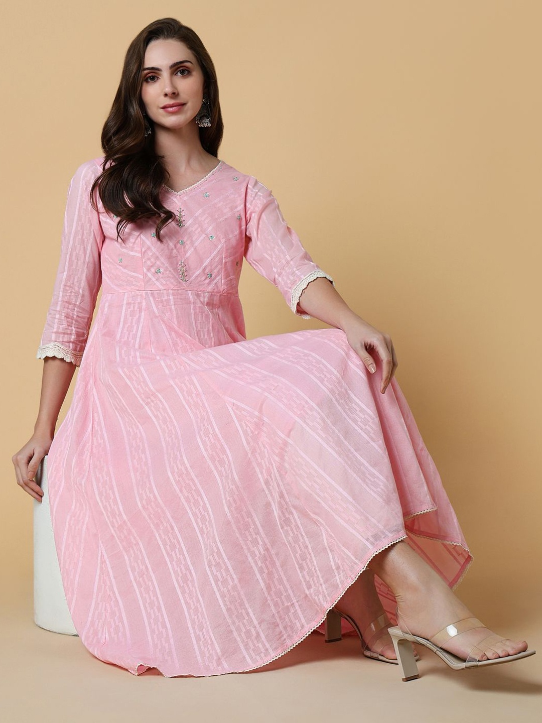 

SHOWOFF Floral Embroidered Cotton A Line Kurta, Pink