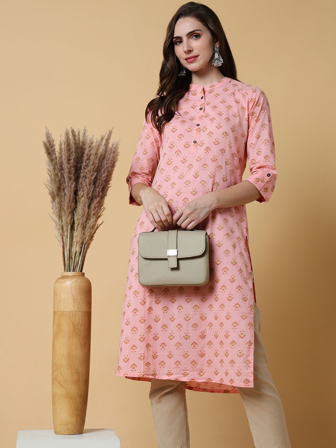 

SHOWOFF Floral Printed Mandarin Collar Cotton Straight Kurta, Pink