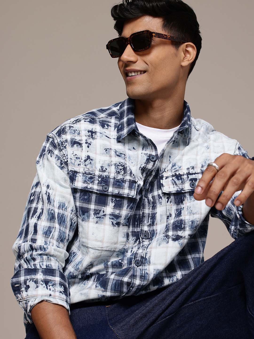 

WROGN Pure Cotton Checked Dyed Oversized Casual Shirt, Navy blue