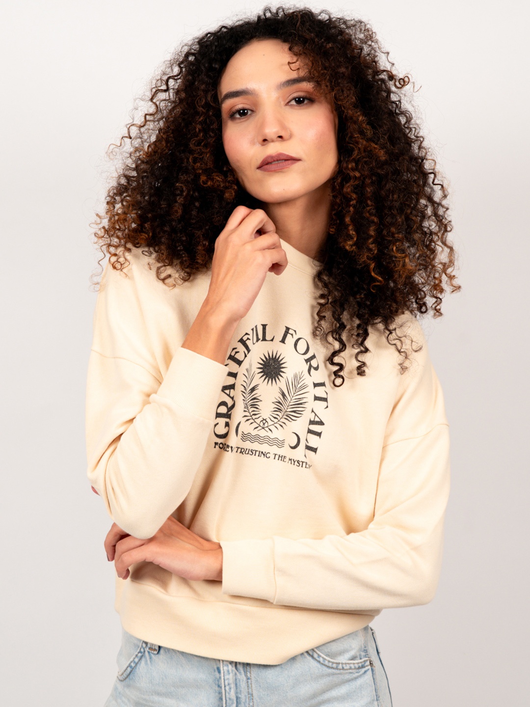 

Strong And Brave Women Printed Round Neck Long Sleeves Sweatshirt, Beige