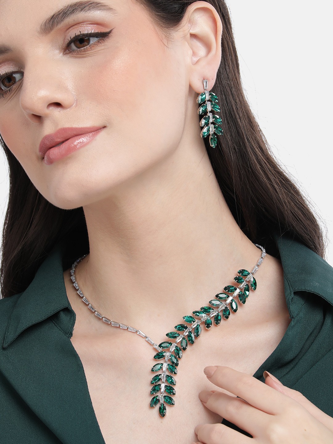 

Mansiyaorange Rhodium Plated Green Color Crystal AD Gemstone-Studded Jewelry Set