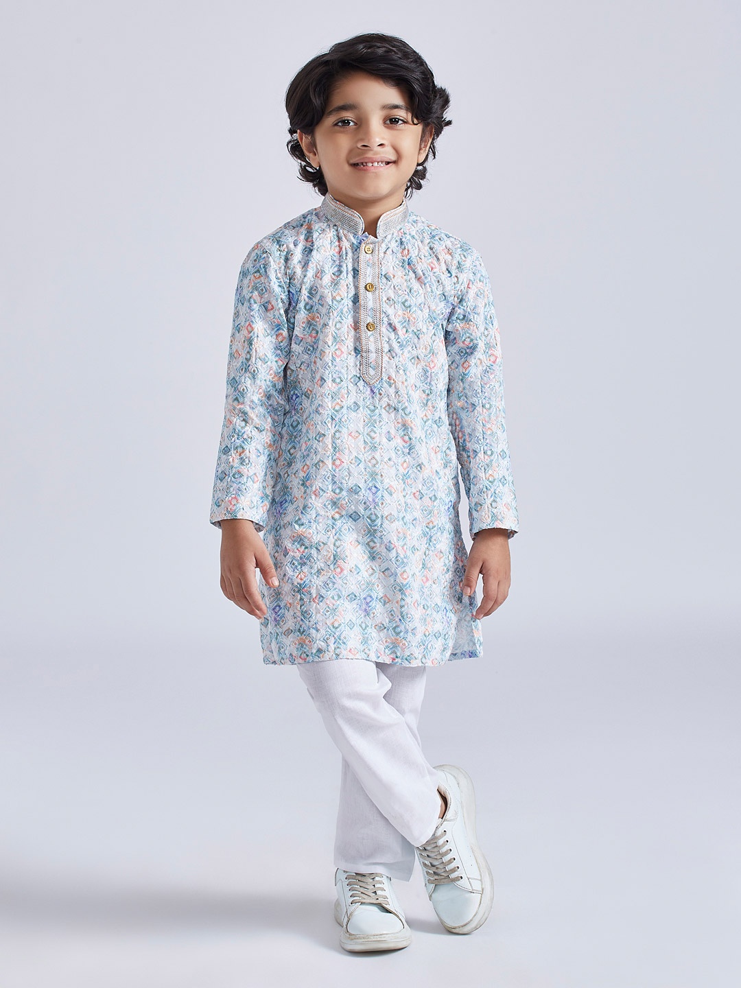 

VASTRAMAY Boys Geometric Printed & Schiffli Embroidered Thread Work Kurta with Pyjamas, Blue