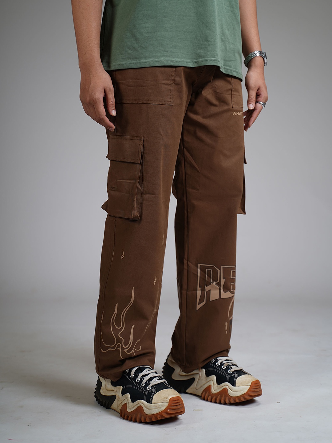 

WHAT THE FLEX Unisex Mid-Rise Cargos Trousers, Brown