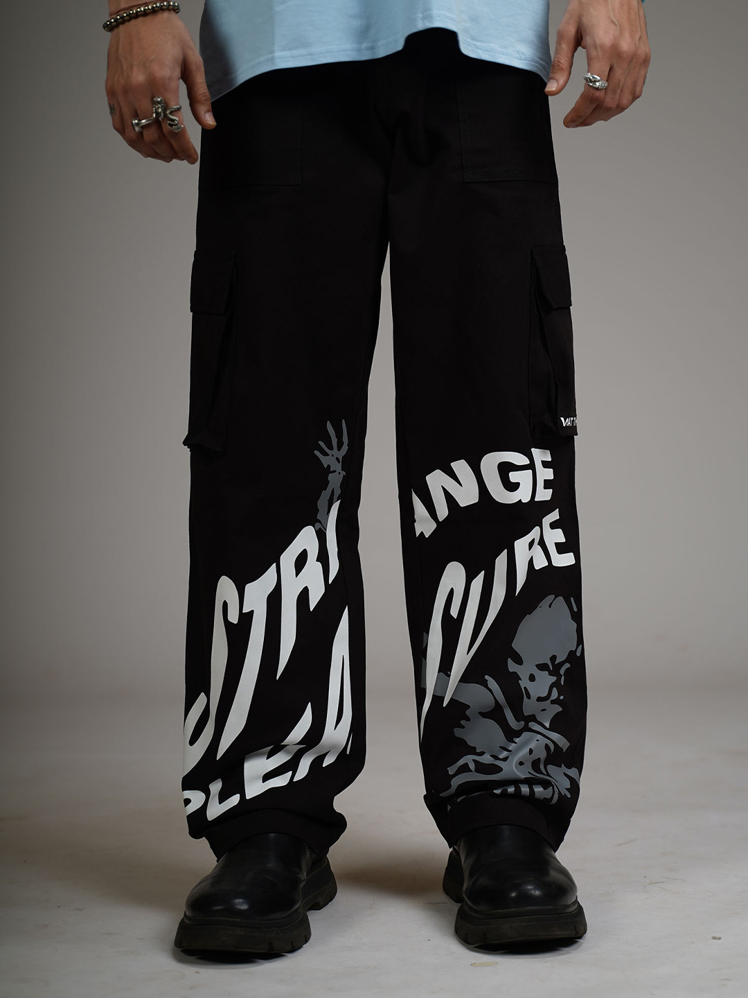 

WHAT THE FLEX Unisex Cargo Regular Trousers, Black
