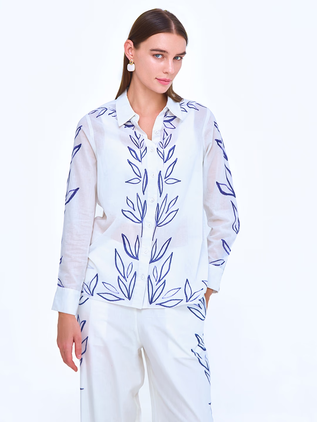 

COVER STORY Women Floral Opaque Printed Casual Shirt, White