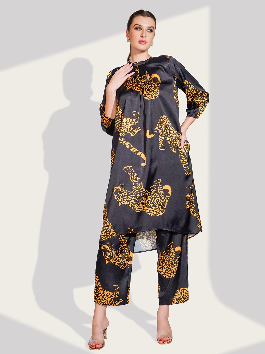 

Dora Dori Animal Printed Regular A-Line Co-ords Set, Black