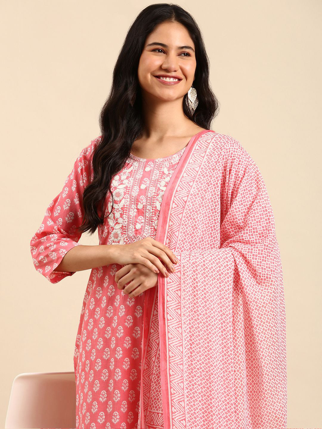 

SHOWOFF Ethnic Motifs Embroidered Straight Kurta with Trousers & Dupatta, Pink